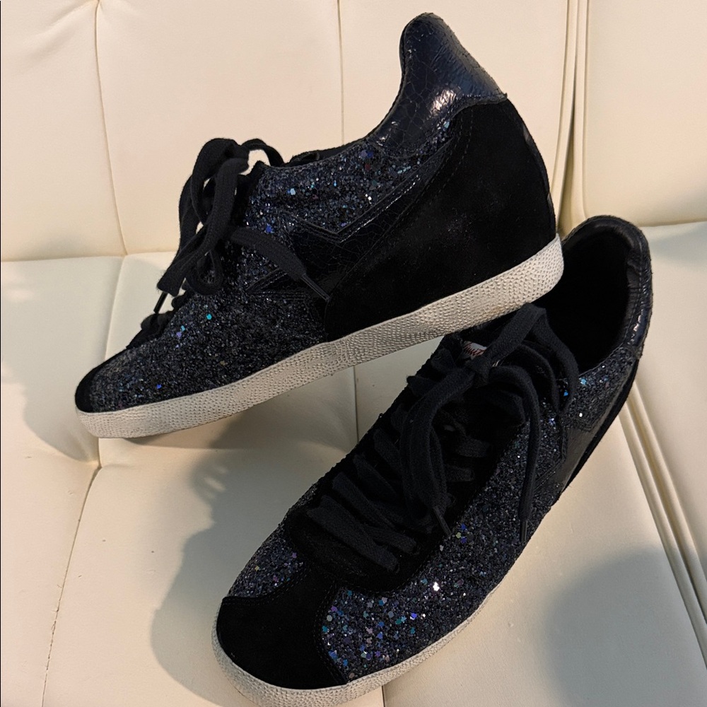 Stylish Black Glitter Sneakers Wedge